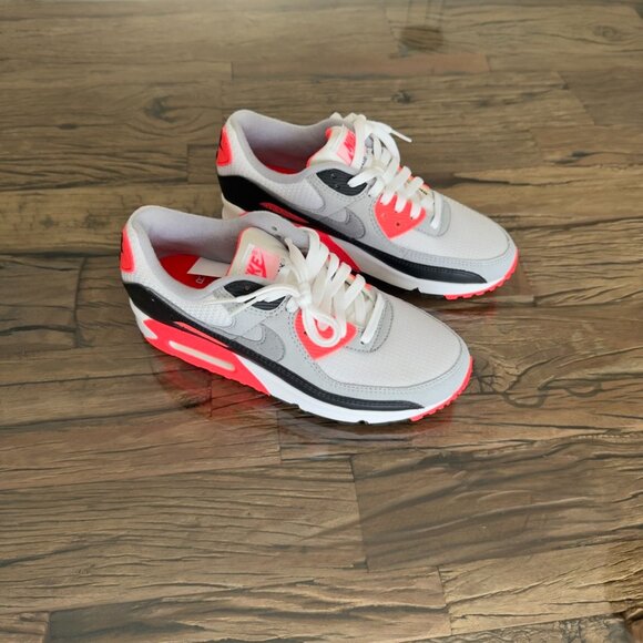 Nike Other - Nike Air Max 90 Infrared Mens 6
